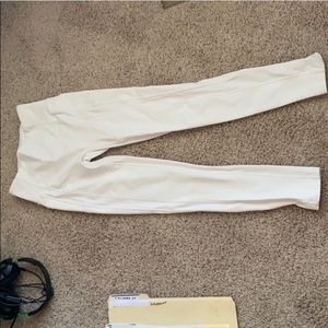 White LuluLemon Leggings